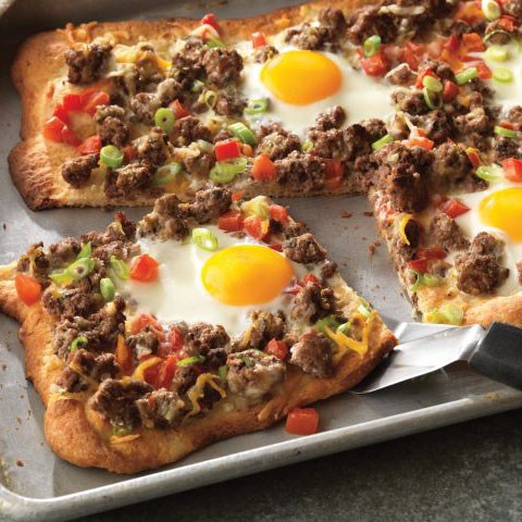 beef-breakfast-pizza-ole-horizontal